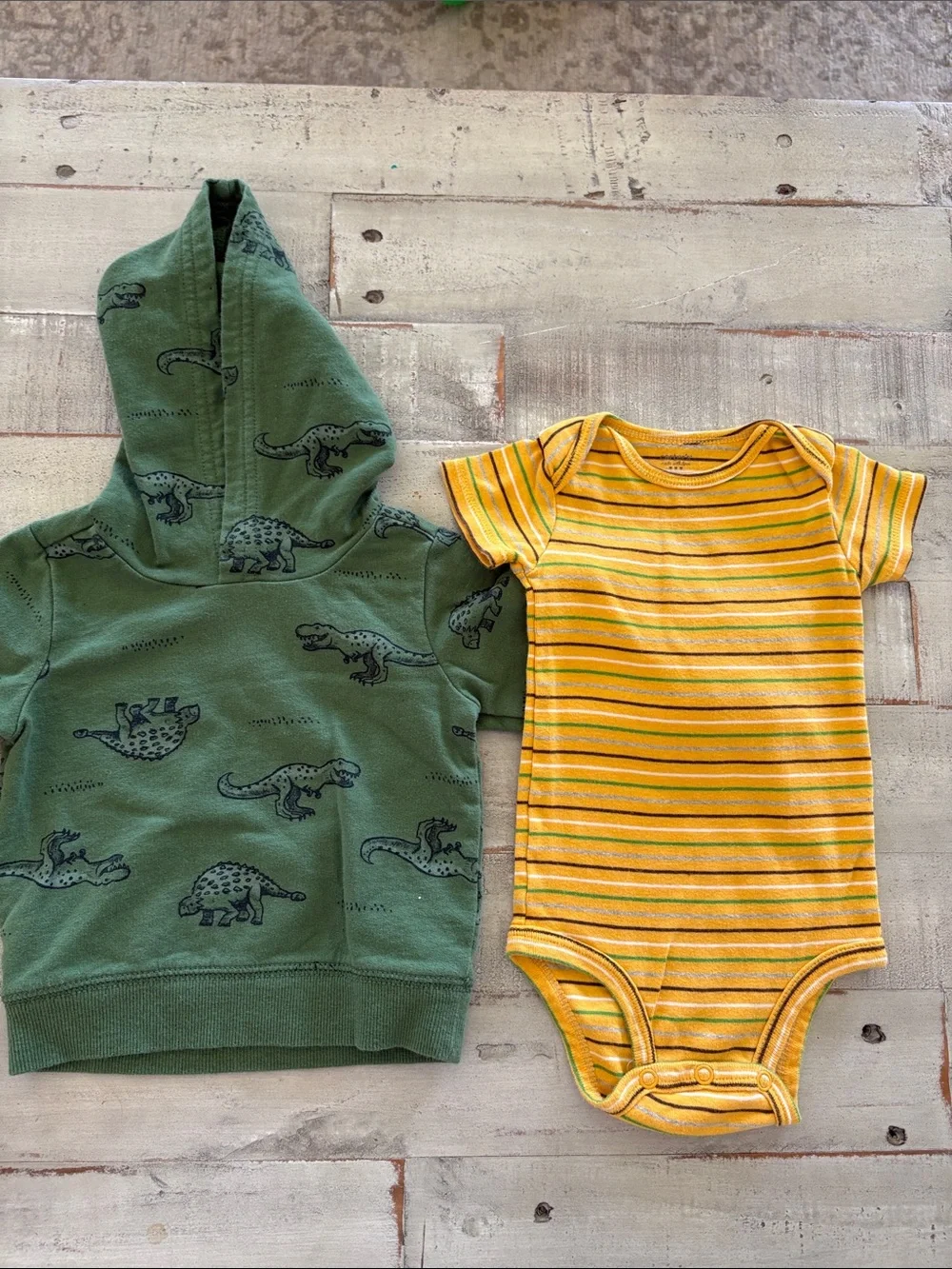Carter’s 6 Piece 6-9 Months Baby Boy Bundle